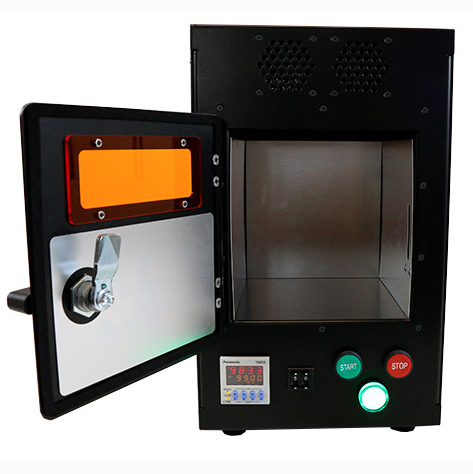 UV OVEN is a completely secured Plug&Play UV LED system. Easy-to-use it is ideal for semi-automated processes.